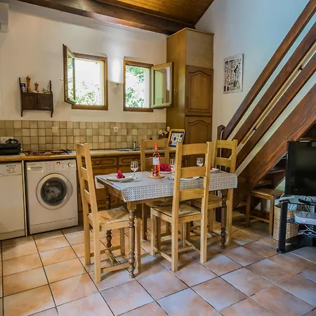 Casa vacanze Quiet With Large Pool, Cleaning Included Saint-Martin-le-Redon