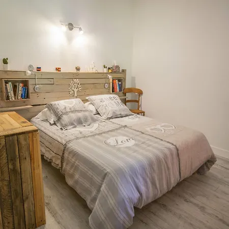 Quiet With Large Pool, Cleaning Included * Saint-Martin-le-Redon