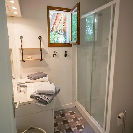 Quiet With Large Pool, Cleaning Included Casa vacanze Saint-Martin-le-Redon
