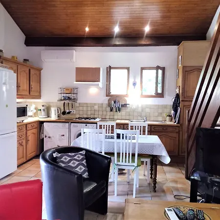 Quiet With Large Pool, Cleaning Included * Saint-Martin-le-Redon