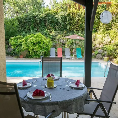 Quiet With Large Pool, Cleaning Included Saint-Martin-le-Redon